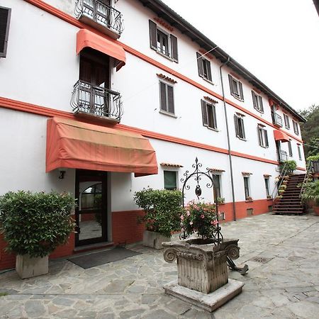Il Castello B&B Varallo Pombia Luaran gambar