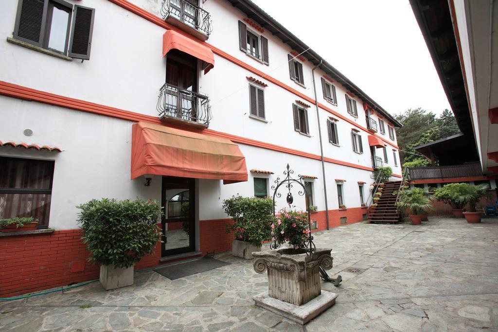 Il Castello B&B Varallo Pombia Luaran gambar