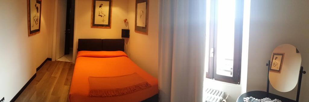 Il Castello B&B Varallo Pombia Luaran gambar
